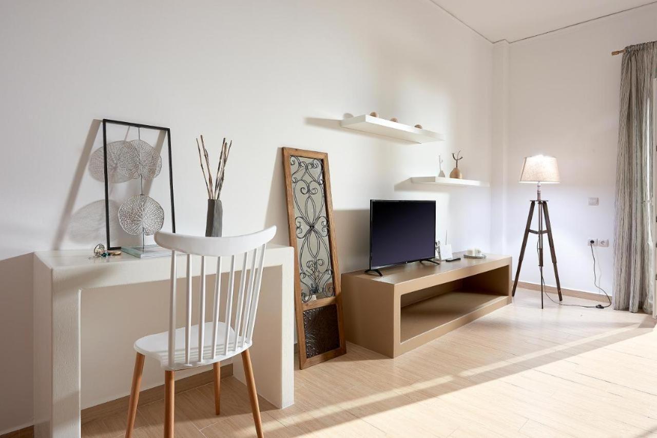 Casa Polivios Apartment Adamantas  Bagian luar foto